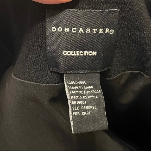 Doncaster Collection 100% Wool Ruffle Zip Up Blazer Jacket - Picture 3 of 5